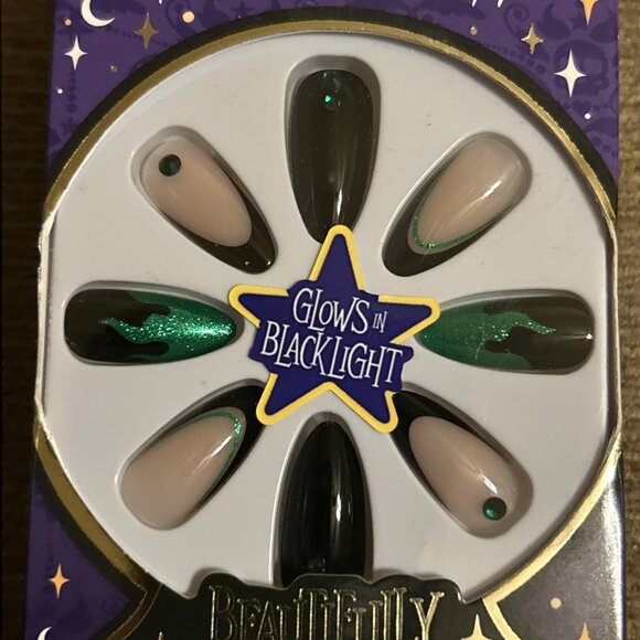 L.A. Colors Artificial Nails Beautifully Bewitched Enchanted Medium Length Almon - Picture 5 of 8